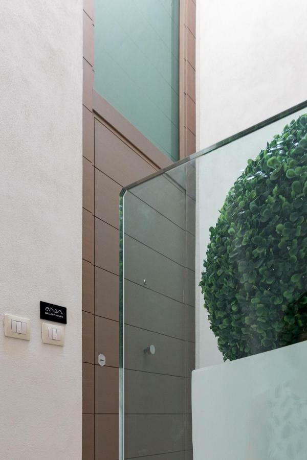 Etnart Gallery House Aeroporto di Catania Fontana Rossa Esterno foto