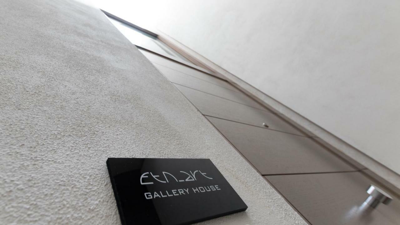 Etnart Gallery House Aeroporto di Catania Fontana Rossa Esterno foto